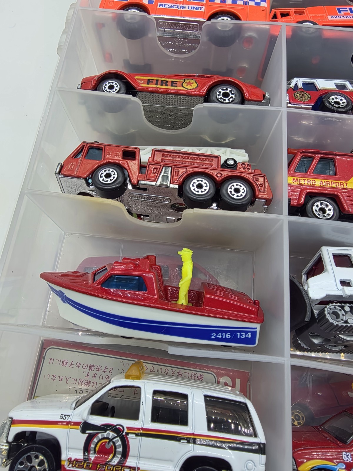 Mix – LOT of 48 – Fire Trucks, Ambulance & Emergency Vehicles