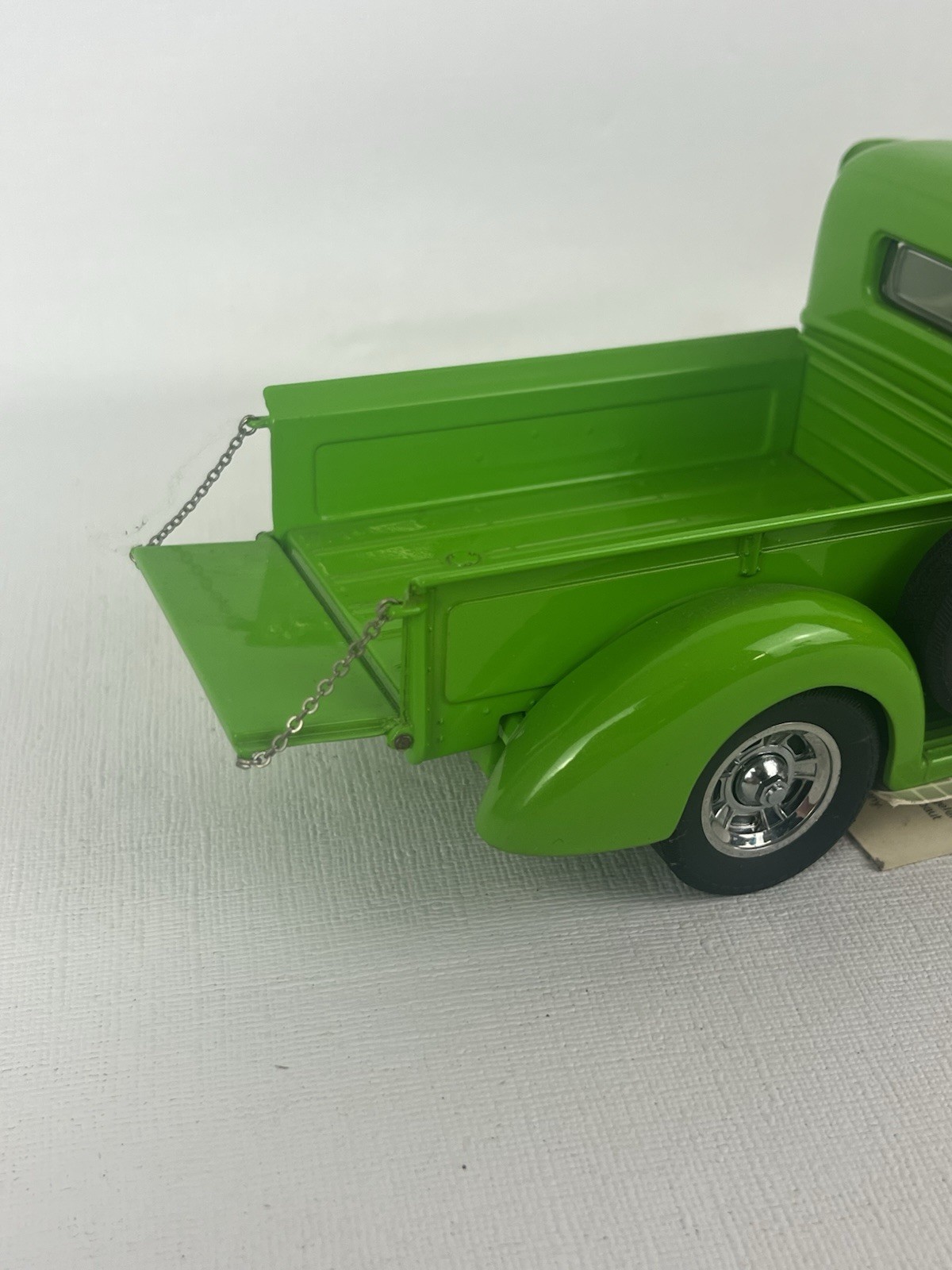 Franklin Mint 1/24th Scale 1940 Ford Custom Pickup Truck VERY NICE
