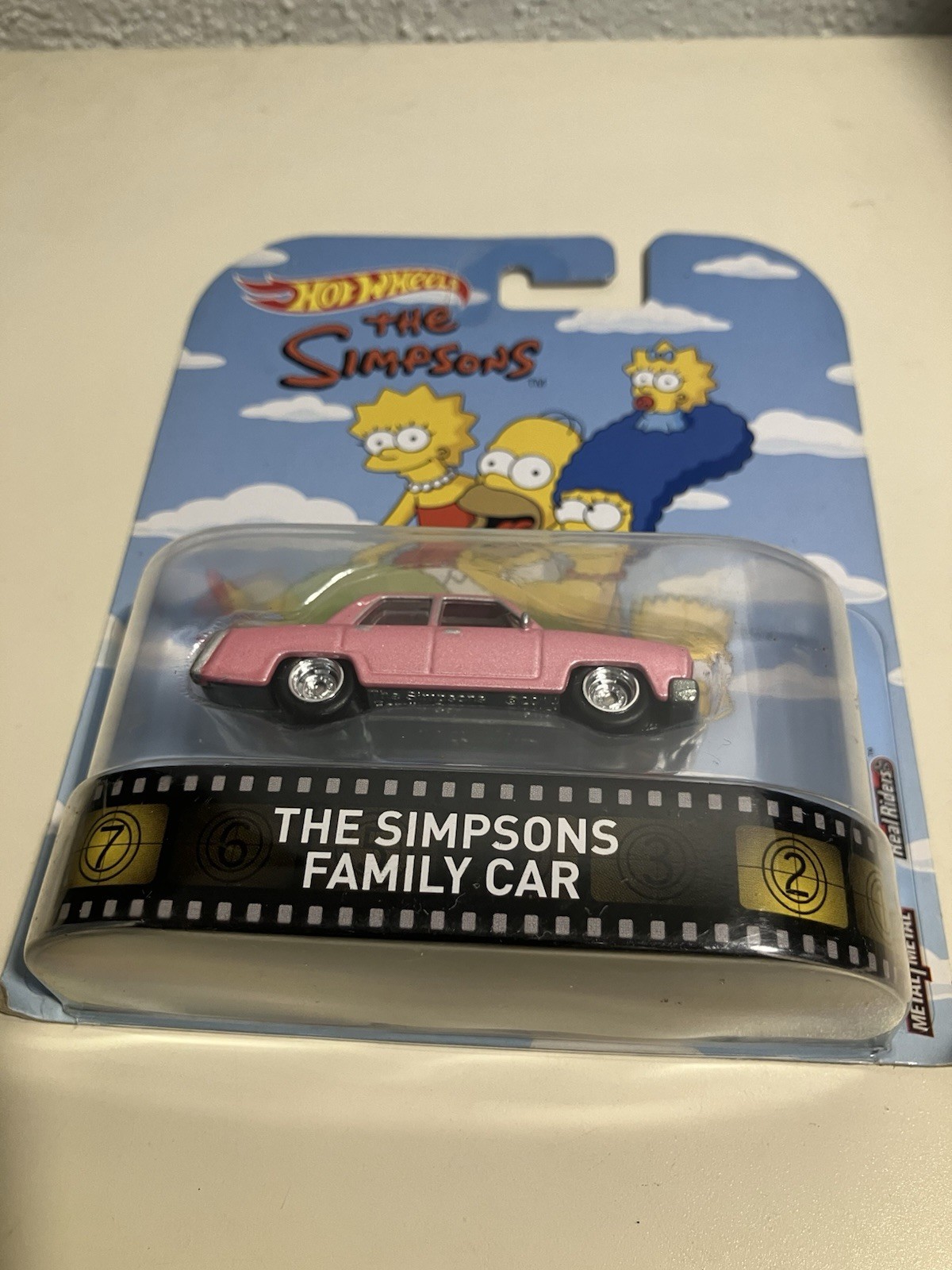 Hot Wheels Retro Entertainment The Simpsons Family Car Pink