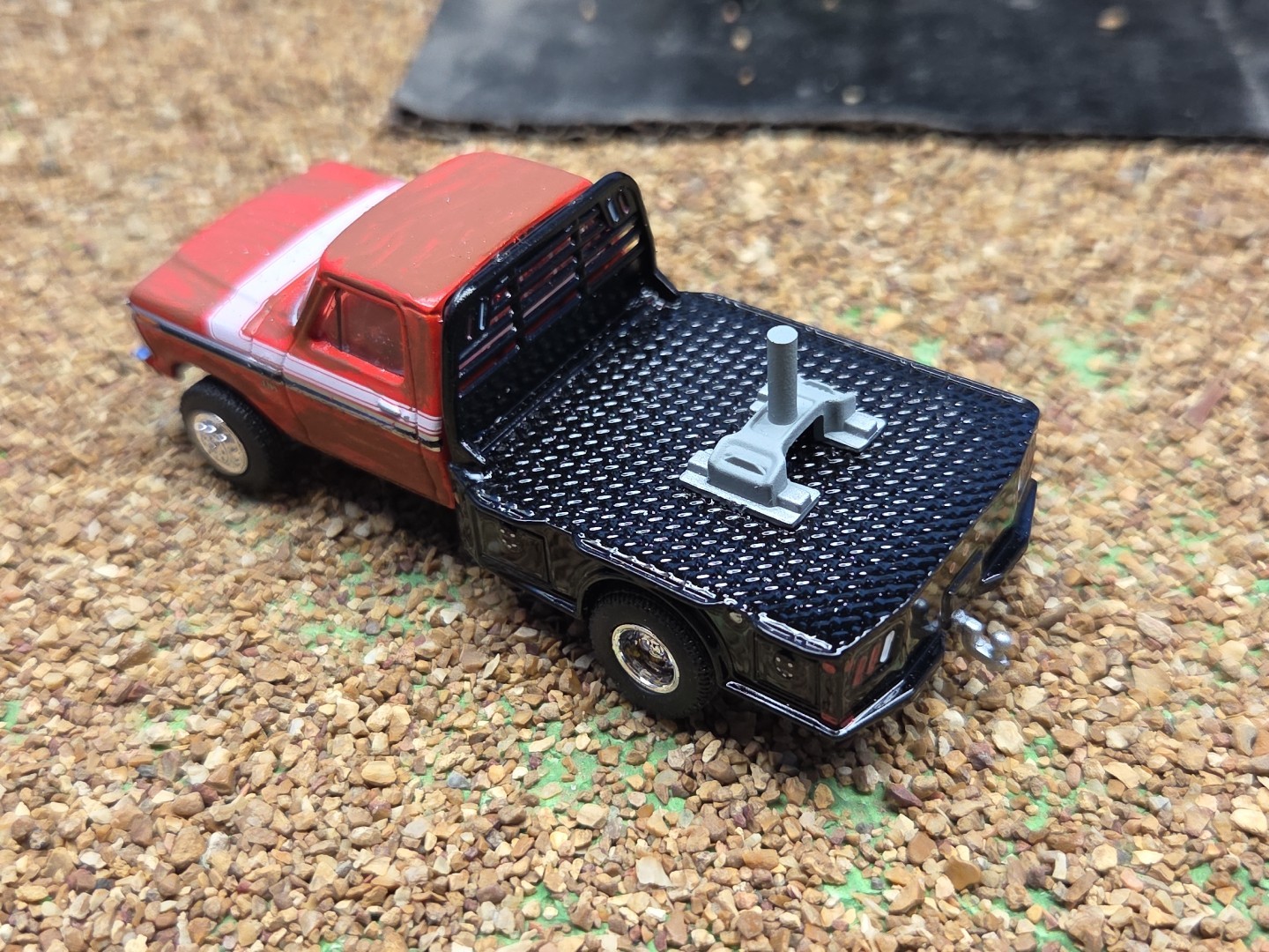 Custom Made 1974 Ford F-150 RANGER XLT 4×4 Greenlight Flat Bed Truck Ertl Farm