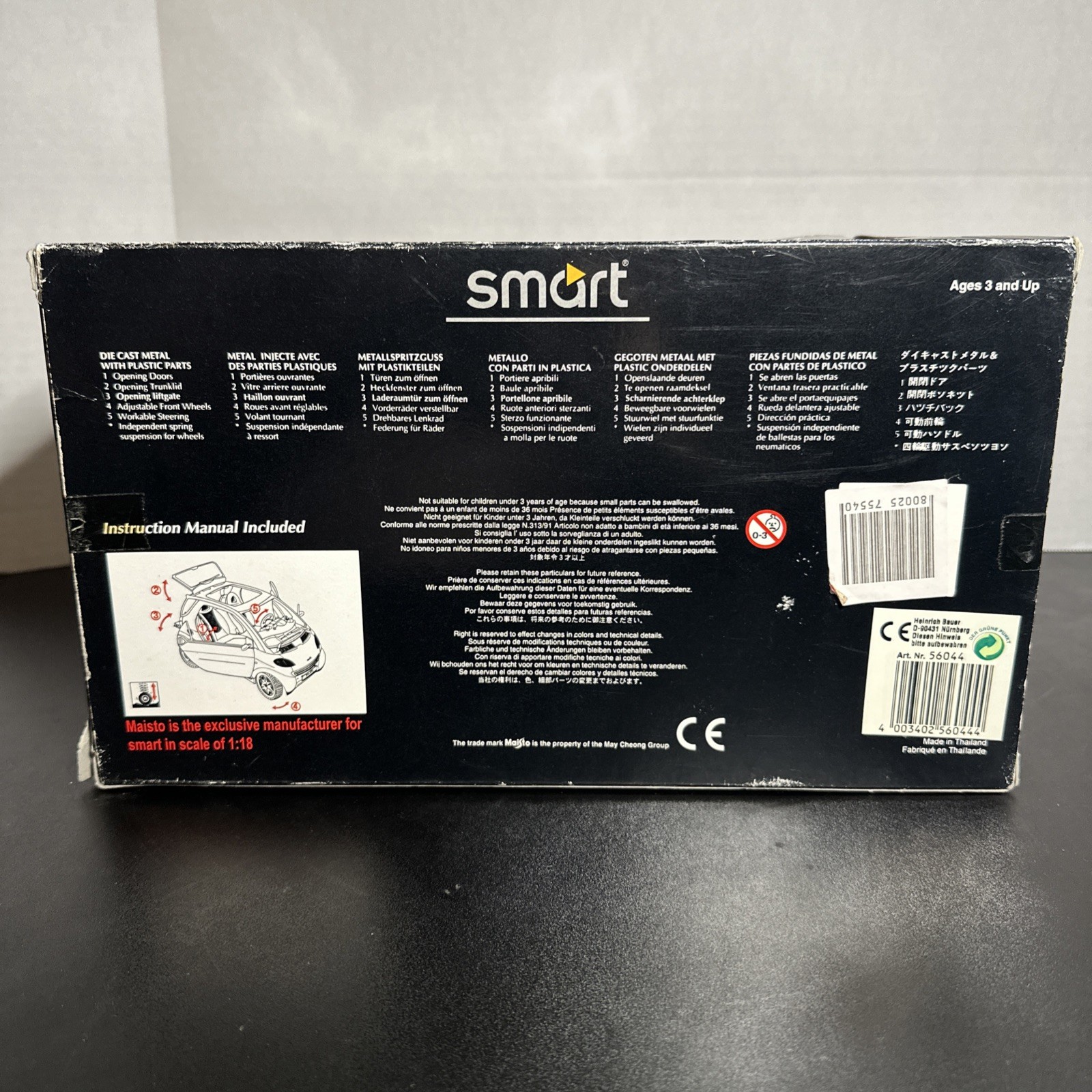 Vintage Maisto Smart Fortwo Coupe 1:18 Scale Diecast Model Car Set