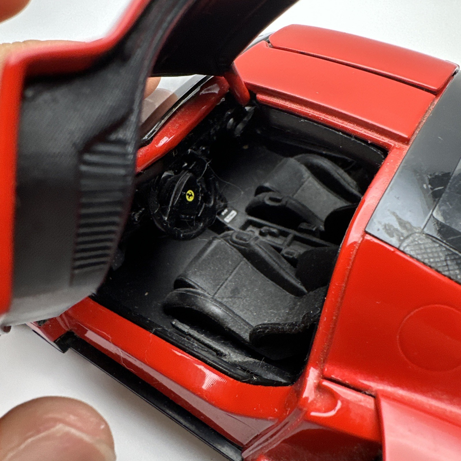 Enzo Ferrari – 1/18 1:18 – Hot Wheels Mattel 2002 – Red Diecast – Used No Box