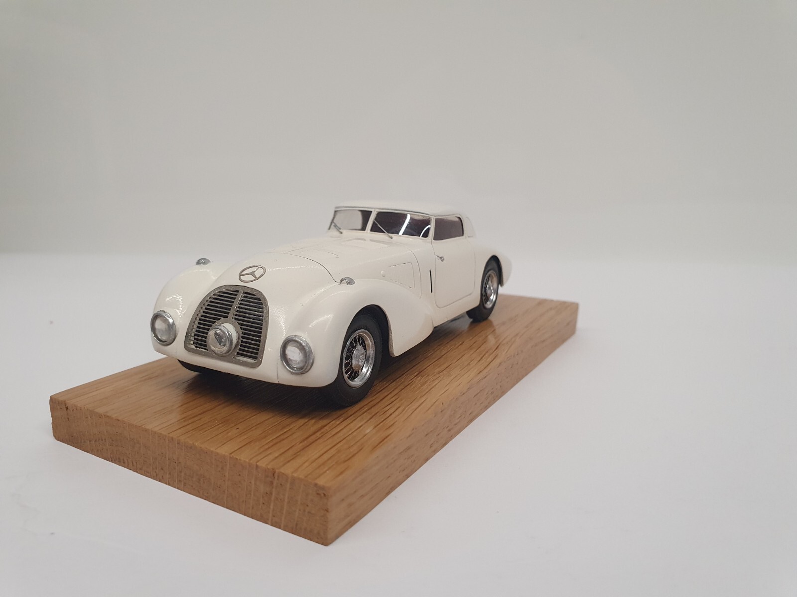 1/43 SUPER RARE MERCEDES-BENZ 540K STROMLINIEN COUPE DUNLOP 1938 KHERSON MODELS