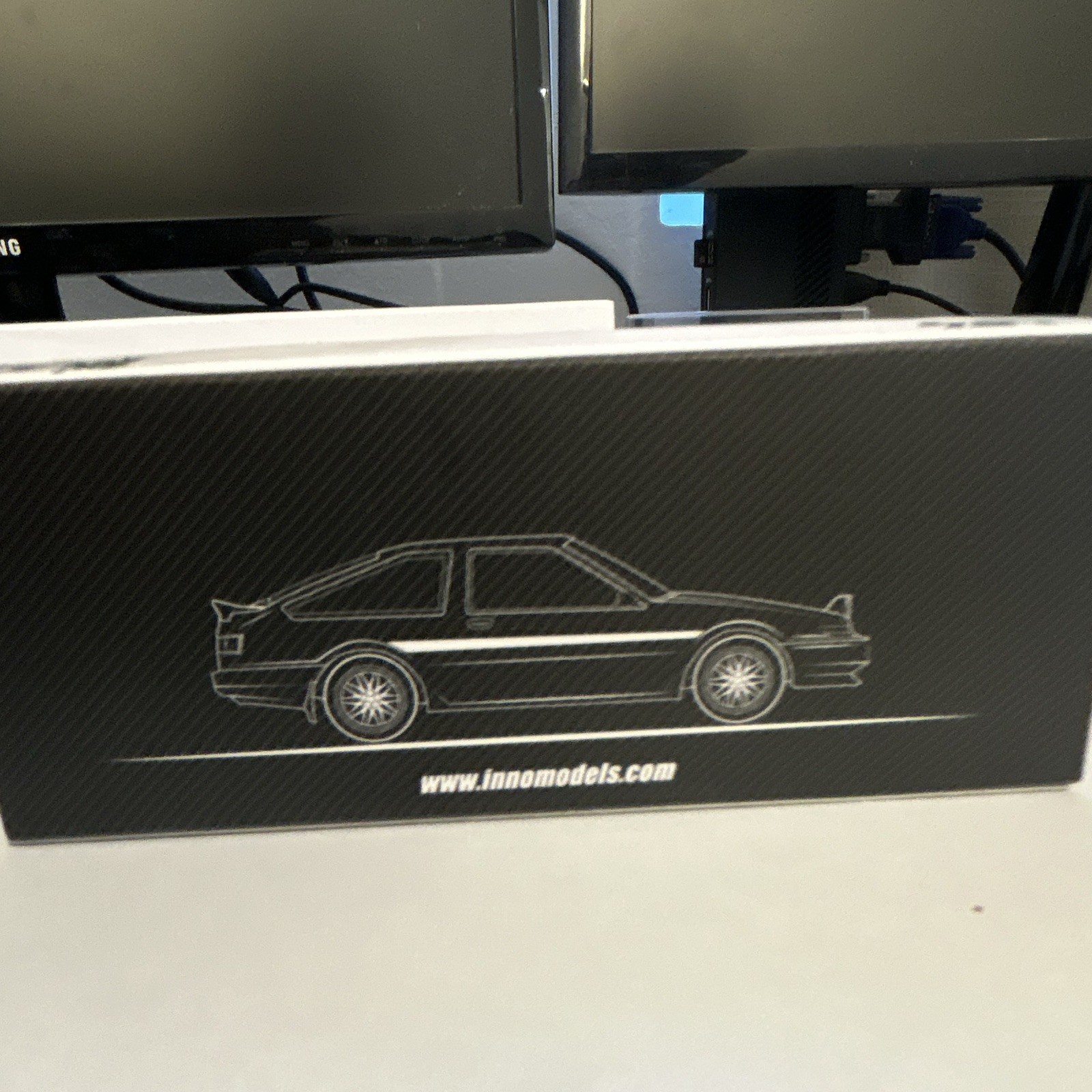 INNO64 1:64 Keiichi Tsuchiya Toyota Sprinter Trueno AE86 1983 Diecast w/ Case