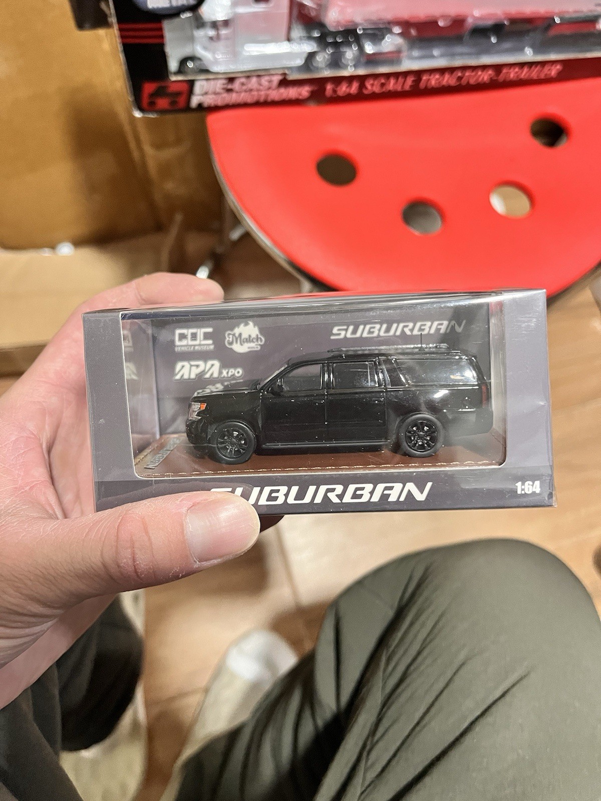 1:64 Scale GOC Chevrolet Suburban Unmarked Unit Black Diecast Model Car