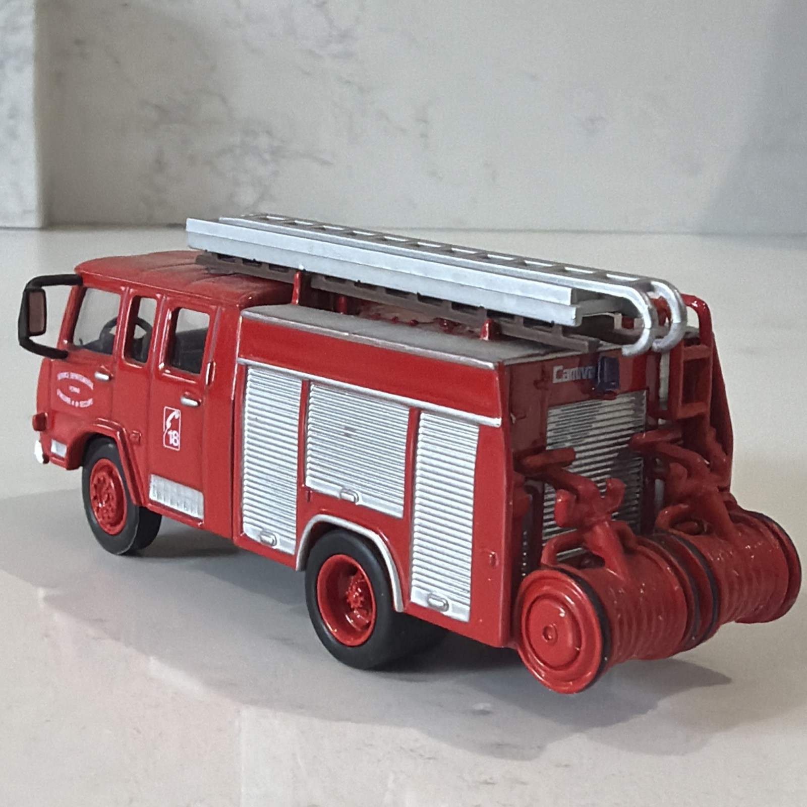 1:72 scale French truck 1980 Berliet 770 KB 6 diecast model fire engine