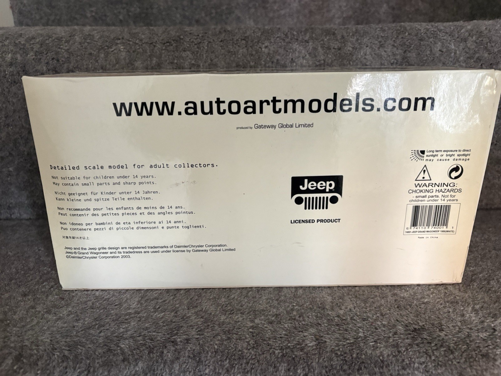 AUTOart Millennium 1/18 Jeep Grand Wagoneer #74001 Boxed Model Car