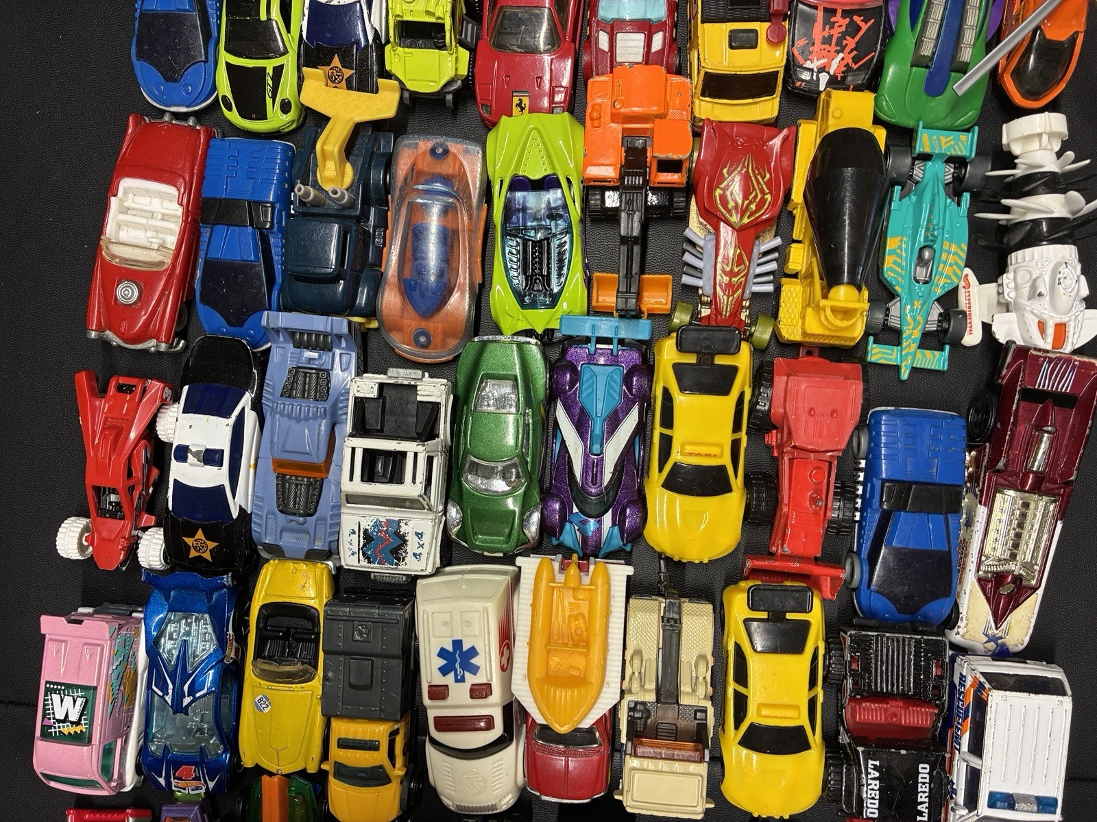 100 LOT DIECAST Metal Cars Trucks Vehicles Loose Hot Wheels Matchbox Bulk Varied
