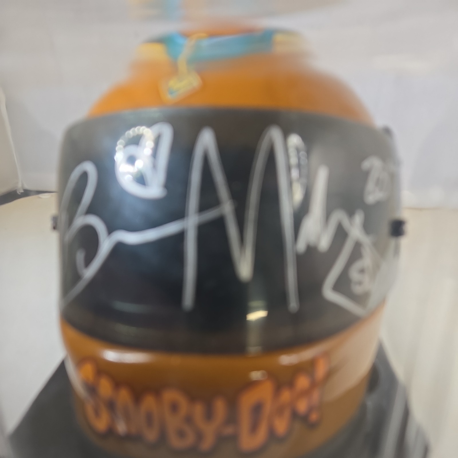 Monster Jam Series 1 Scooby Doo Mini Helmet . RARE! AUTOGRAPHED