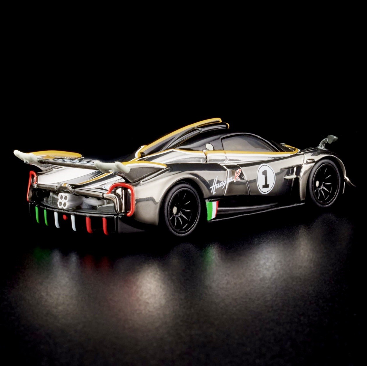 🔥Hot Wheels RLC 2021 Pagani Huayra R Lot Of 3 🔥 SEALED ACRYLICS 🔥