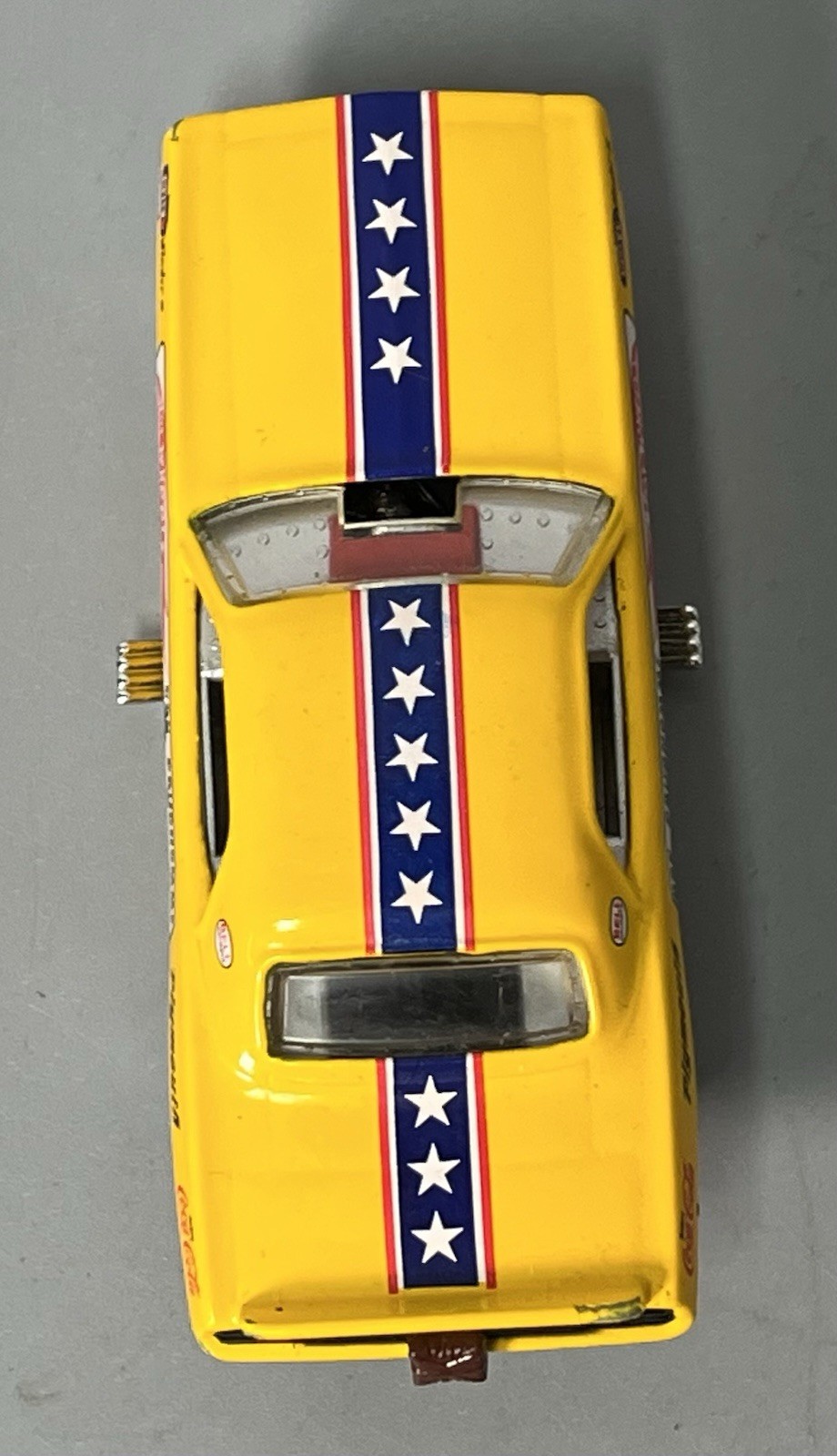 1:64 Hot Wheels LE Don The Snake Prudhomme Plymouth Barracuda Funny Car Yellow