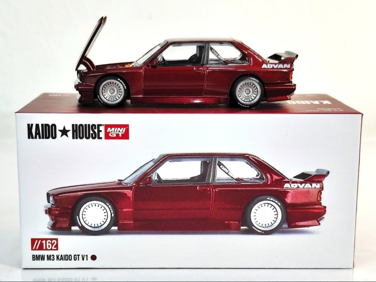 Kaido House x Mini GT 1:64 BMW M3 KAIDO GT V1 KHMG162