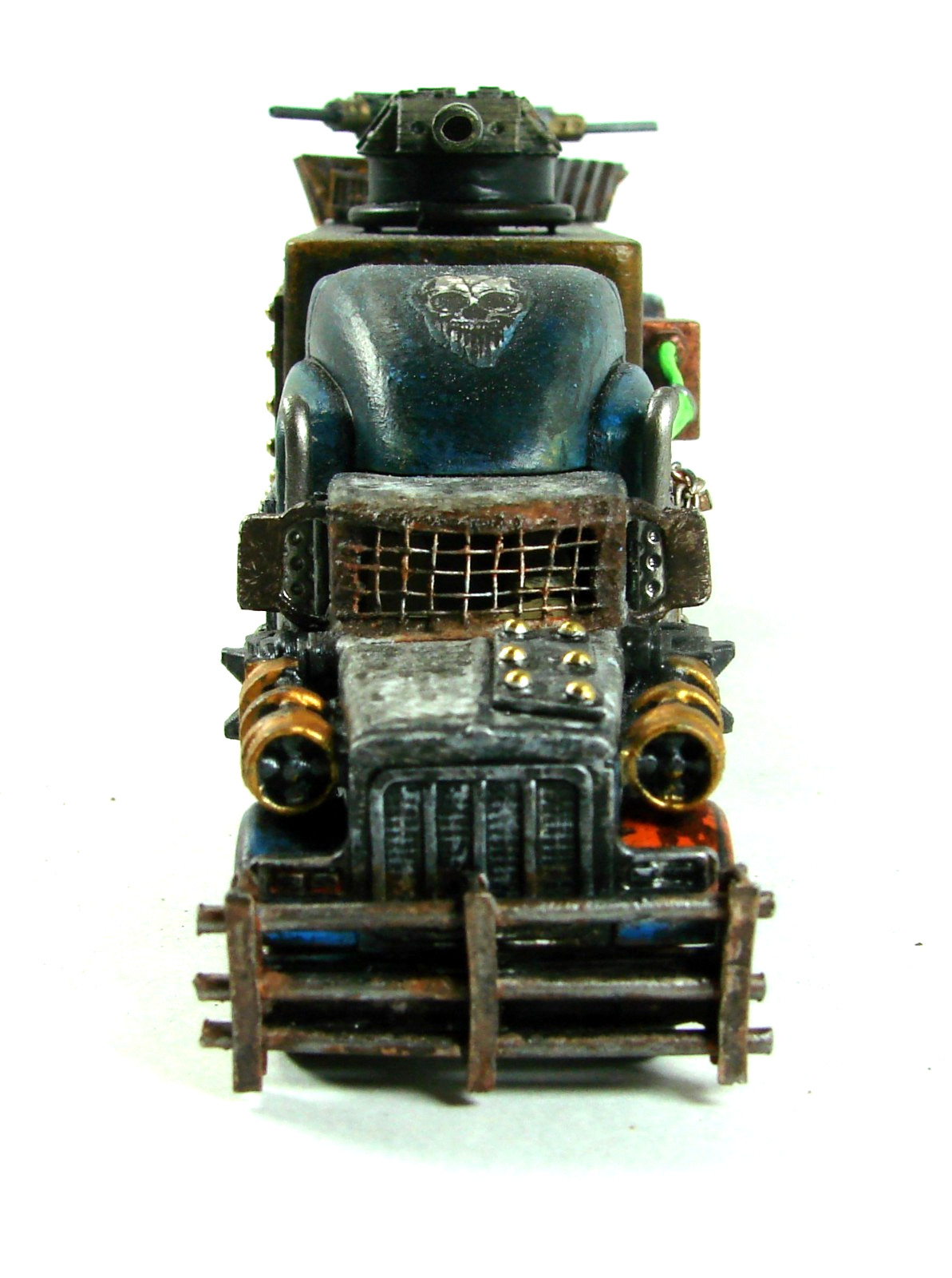 Gaslands Peterbuilt 379 War Rig Custom White Rose Diecast 1/80 Mad Max Blue