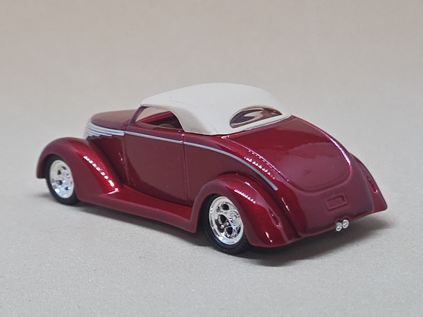 1937 ’37 FORD CUSTOM COUPE HOT ROD LIMITED EDITION COLLECTIBLE 1/64 SCALE