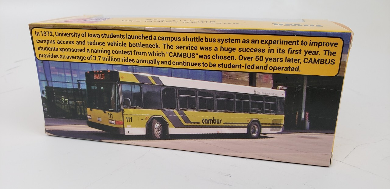American low floor shuttle bus – CAMBUS – Licensed by University of IOWA
