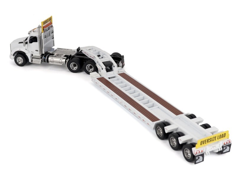 Diecast Masters 71139 Kenworth T880 SBFA White & Trail King Lowboy 1/50 Scale