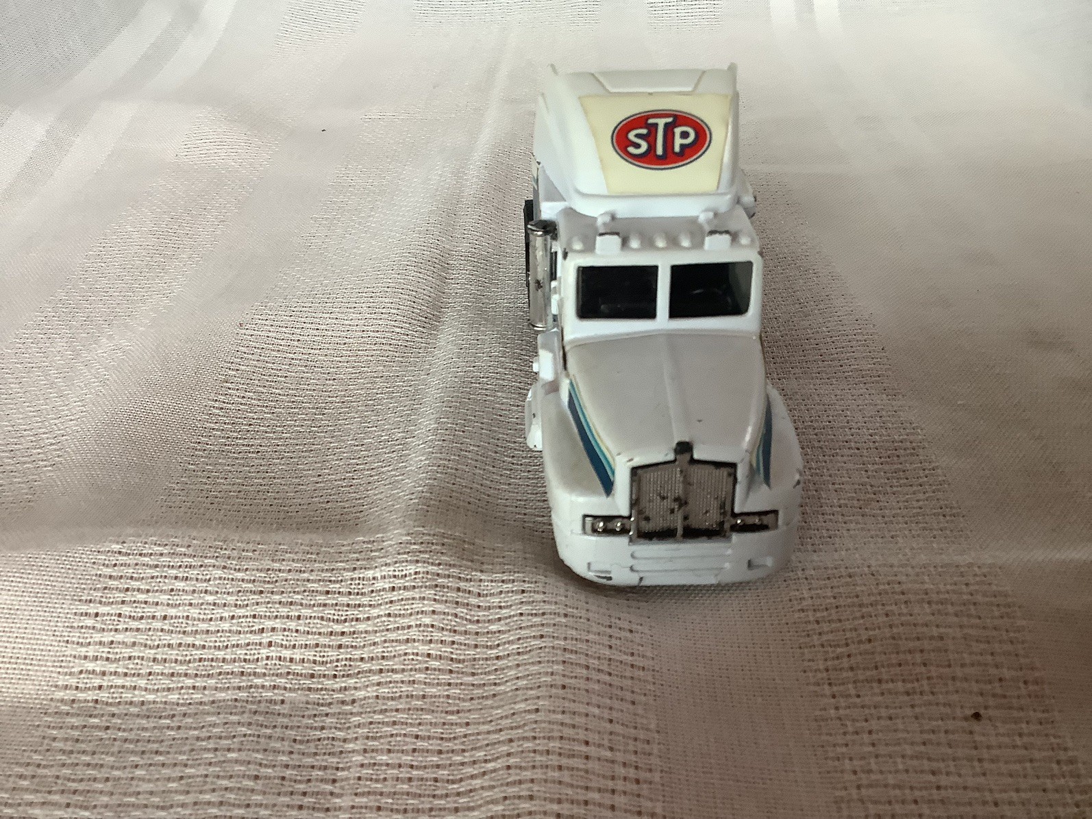 Racing Champions NASCAR Semi Truck Richard Petty STP Race Team Toy