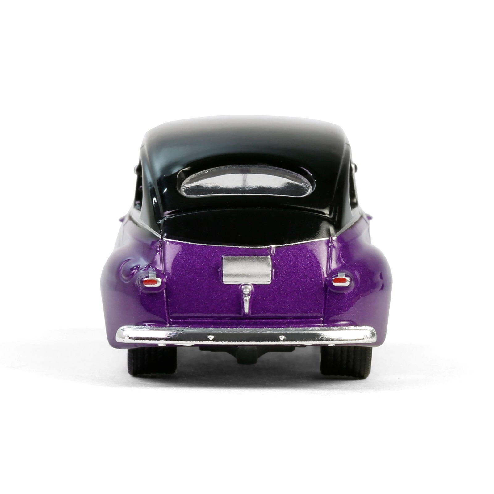 1946 Ford Fordor Super Deluxe – Purple 1:64 Scale Model – Greenlight 63070A