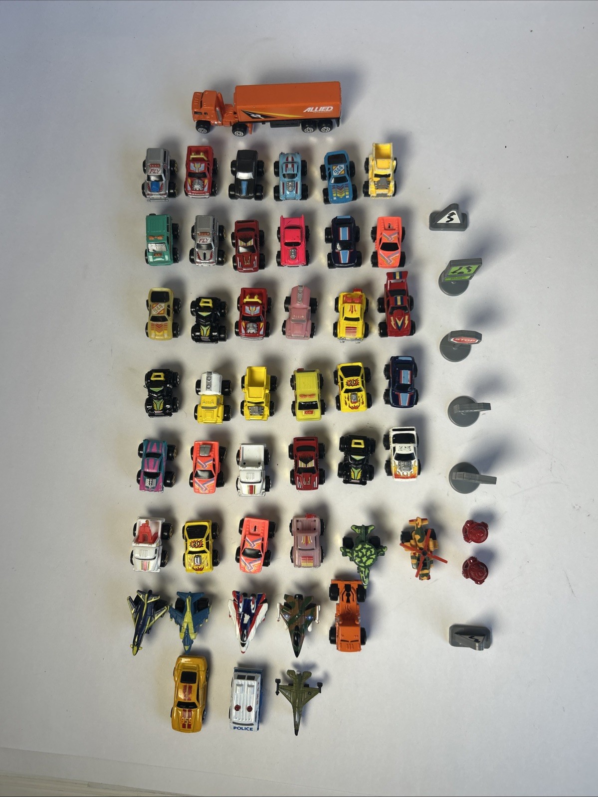 ROAD CHAMPS Lot 53X Cars Diecast Planes Allied Semi (Micro)