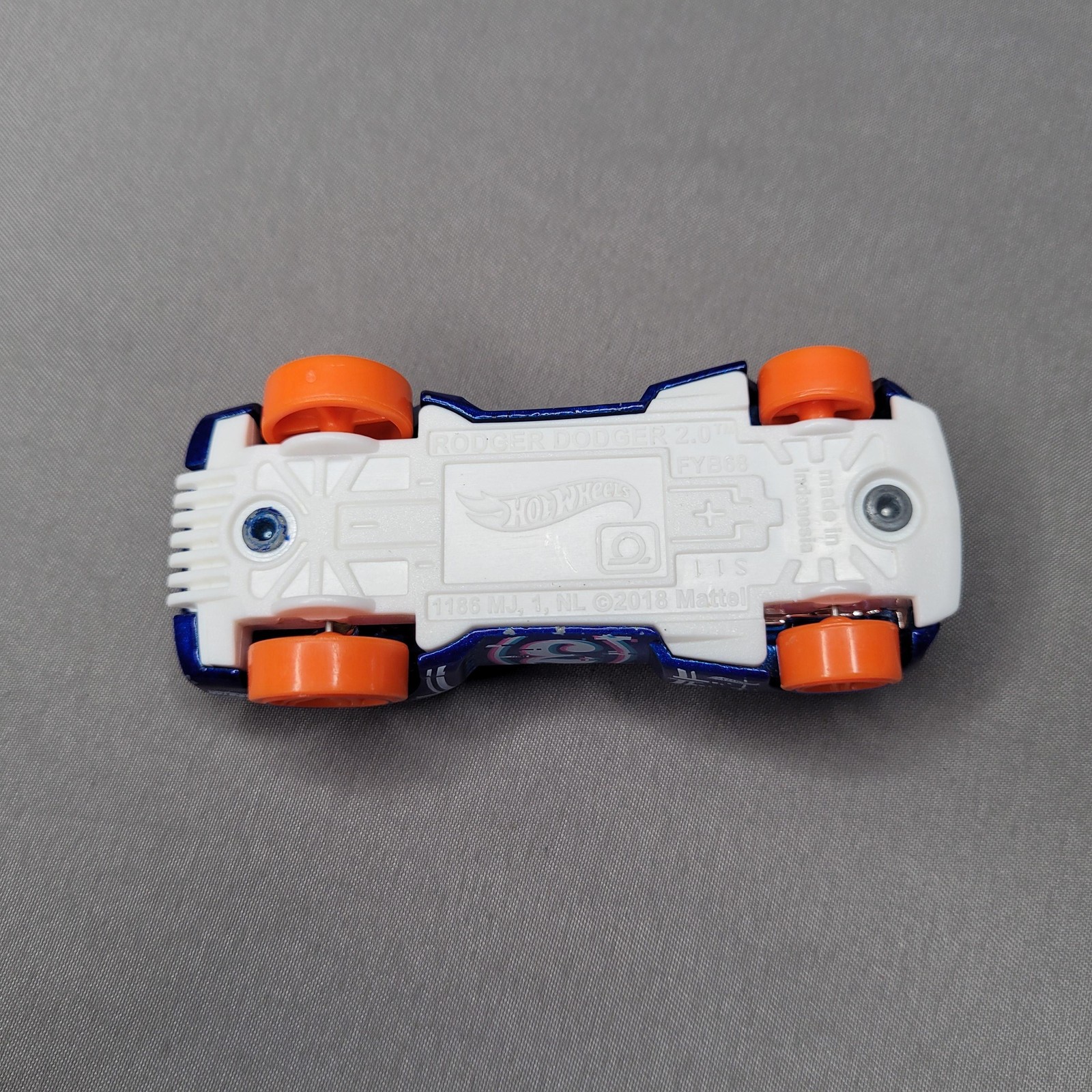 2018Hot Wheels Rodger Dodger 2.0 Blue Diecast Car Orange Wheels Racer #3 Loose