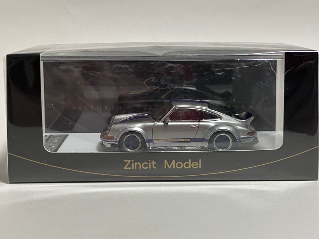 Zincit Model Singer DLS 1:64 Silver