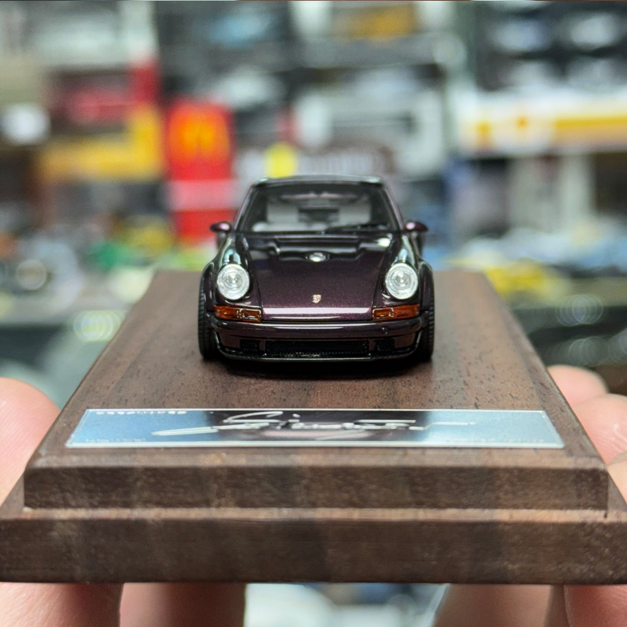 Deepmaker 1:64 Porsche 911 964 singer dls resin car model ornaments