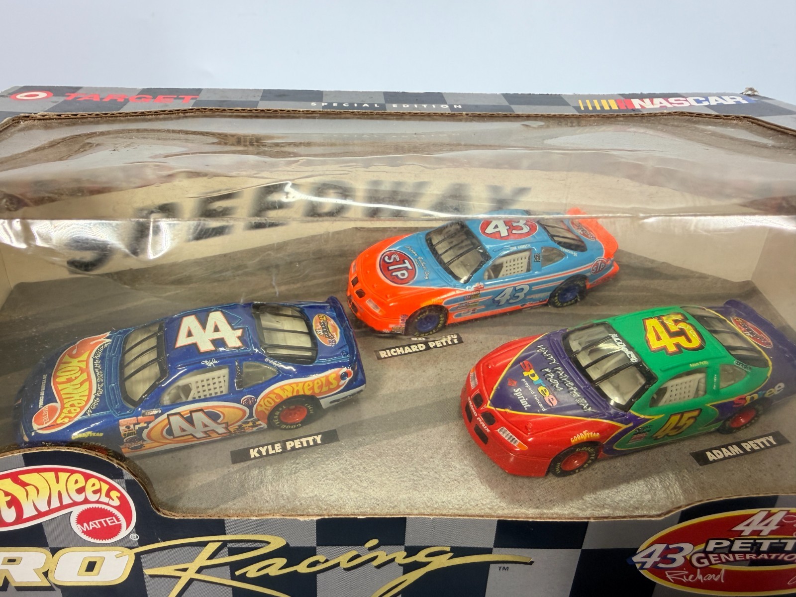 Hot wheels Pro Racing Kyle Richard Adam Petty Generations Car 43 44 45 1:64 Box