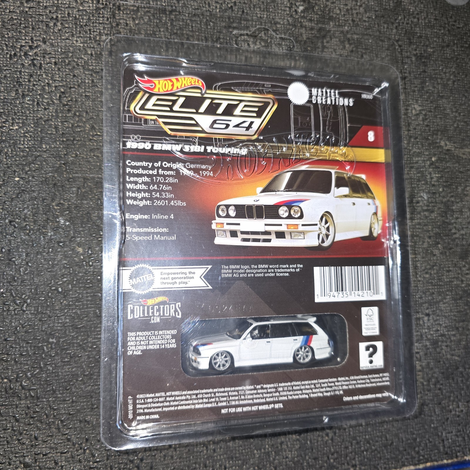 Hot Wheels Elite 64 #8 1990 BMW 318i Touring White 1:64 Diecast Real Rider HNJ60