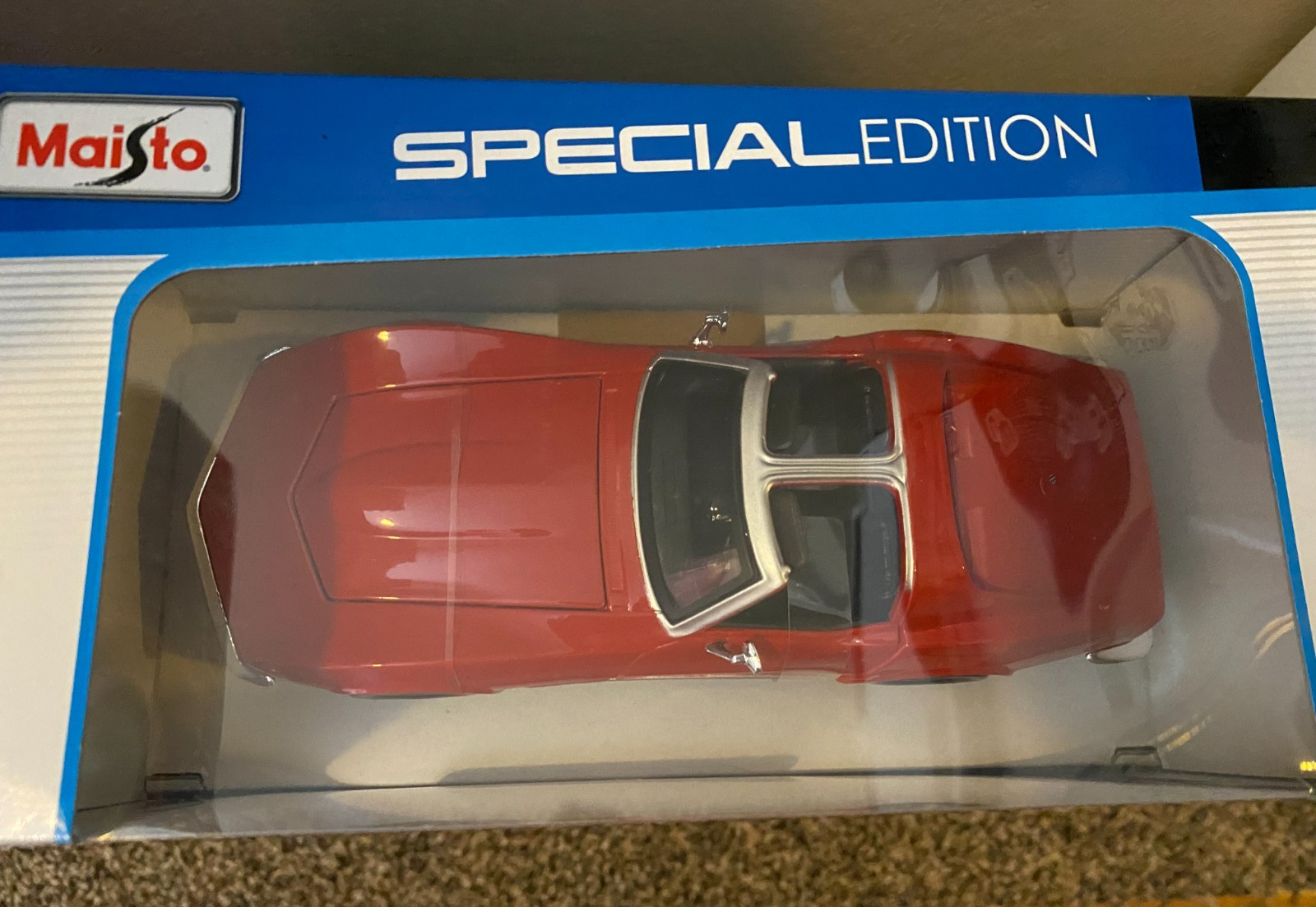 MAISTO 1970 CHEVROLET CORVETTE RED 1/24 DIECAST MODEL CAR SPECIAL EDITION NEW!