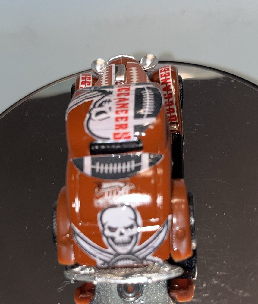 Hot Wheels 32 Ford Treasure Hunt Buccaneers Football It’s A Custom Real Rider