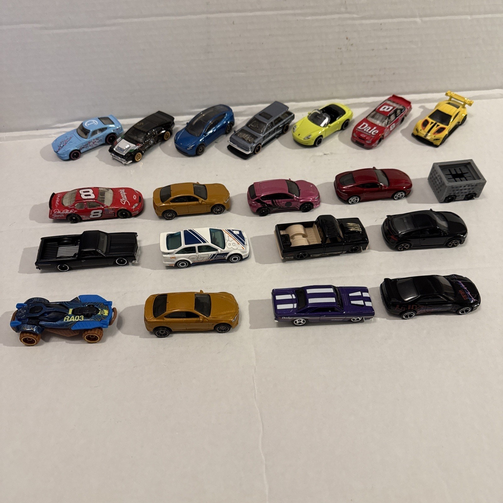 Lot Of 20 Car Vehicles – Various Models 1:64 Scale Race Car Toy Lot Collection