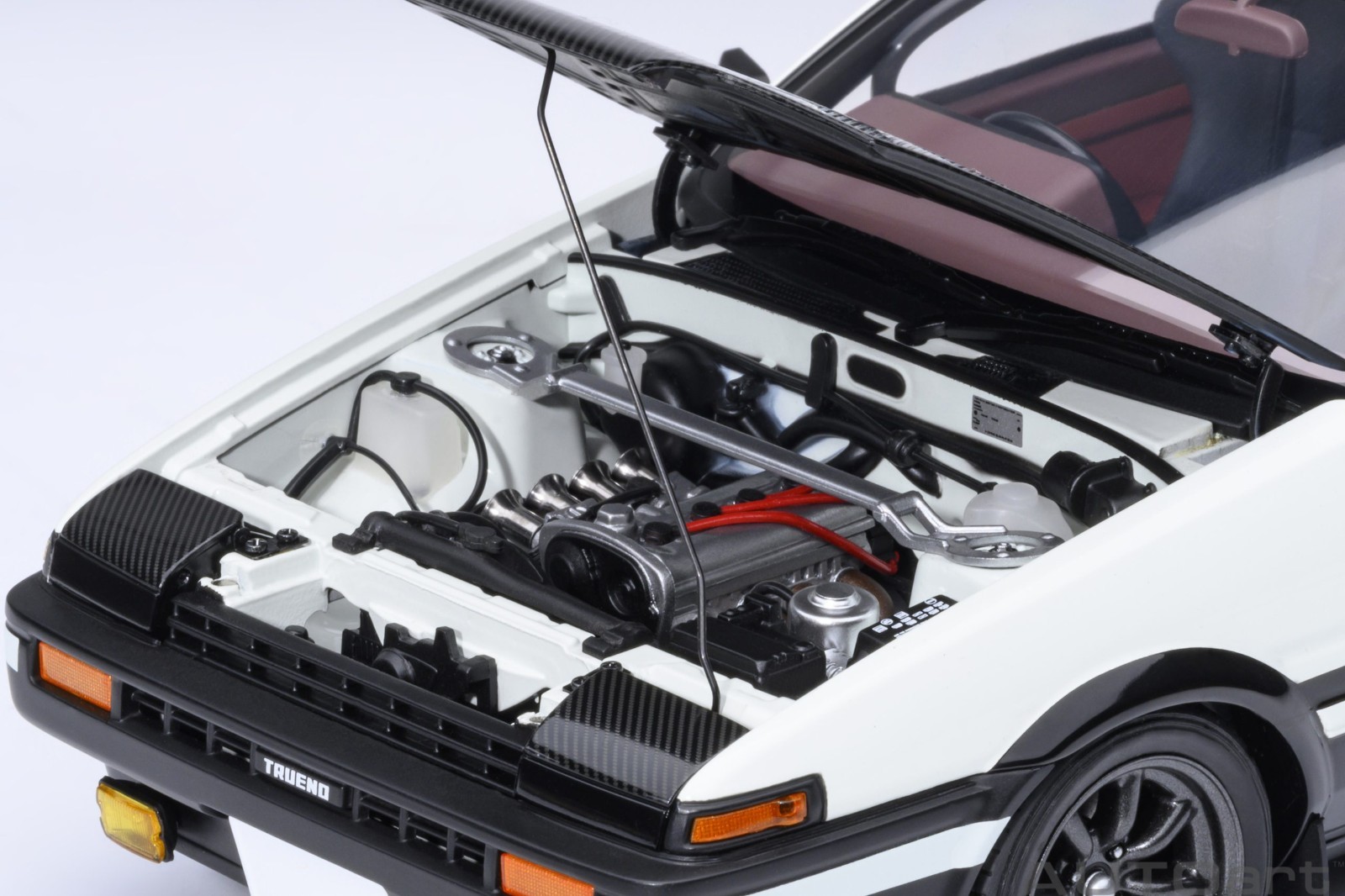 TOYOTA SPRINTER TRUENO (AE86) RHD PROJECT D FINAL 30 YEARS 1/18 BY AUTOART 78787
