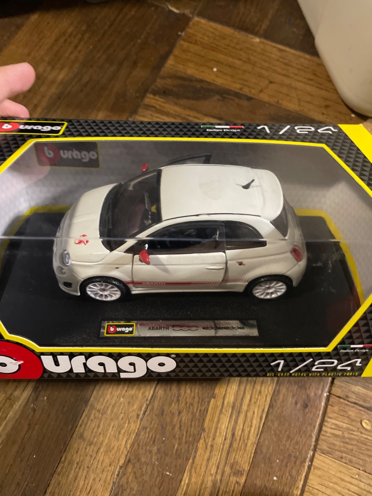 1/24 burago abarth 500