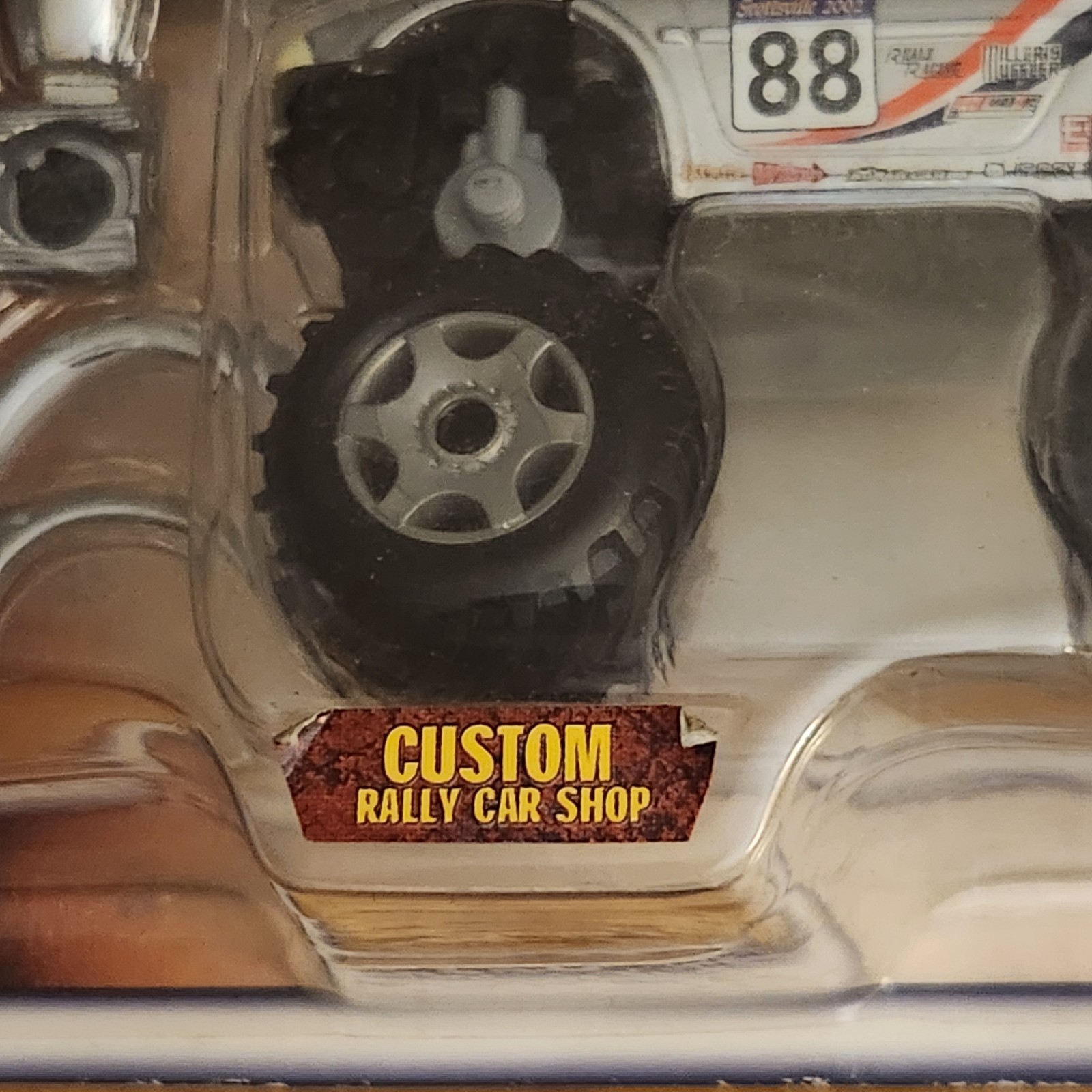 HOT WHEELS Mattell RALLY CAT MECHANIC Package Vintage 2001