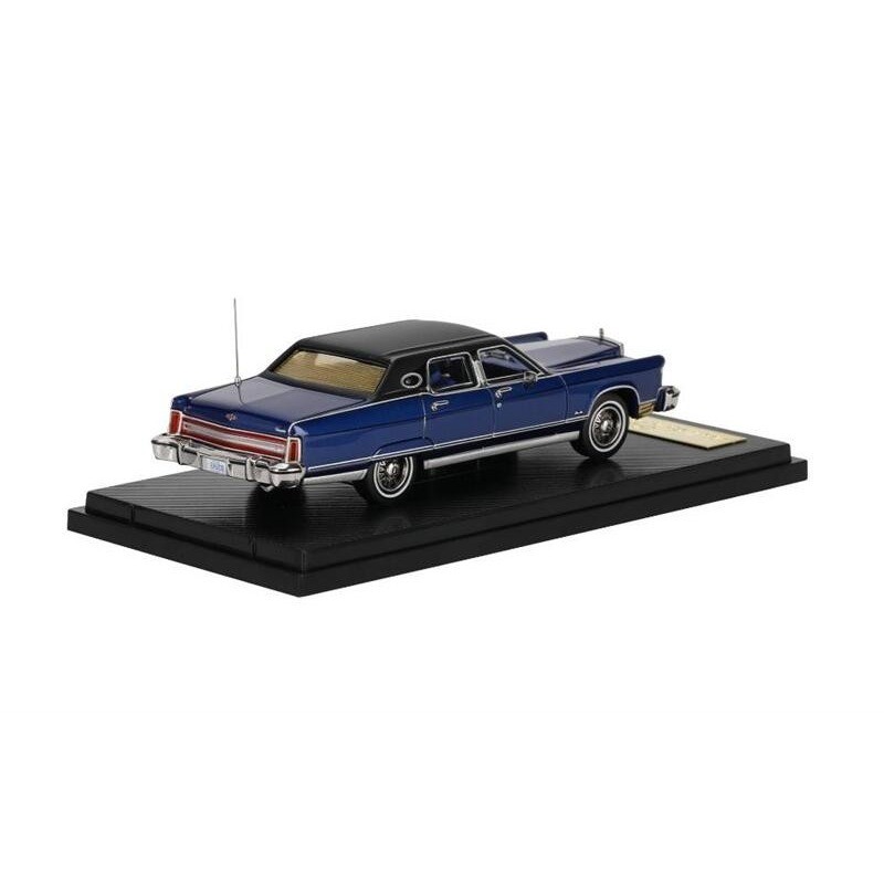 1PC Turning Crush x Sunstar 1979 Lincoin Continental Town Diecast 1/64 Scale Car