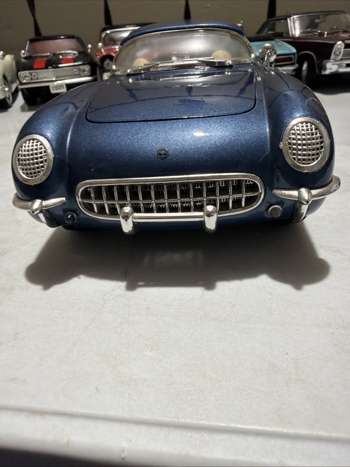 1954 Chevrolet Corvette Convertible Mira Golden Line 1:18 Diecast Car Model Navy