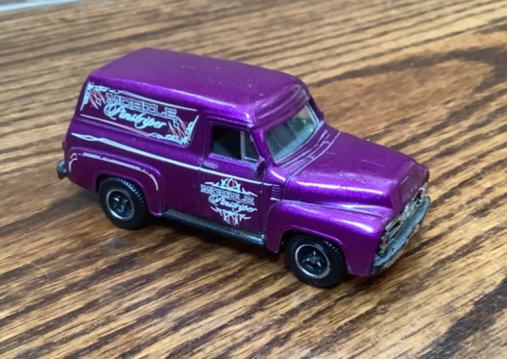 Matchbox 1955 Ford F-100 Panel Delivery Truck – Mobile Pinstriper (Loose) 2007