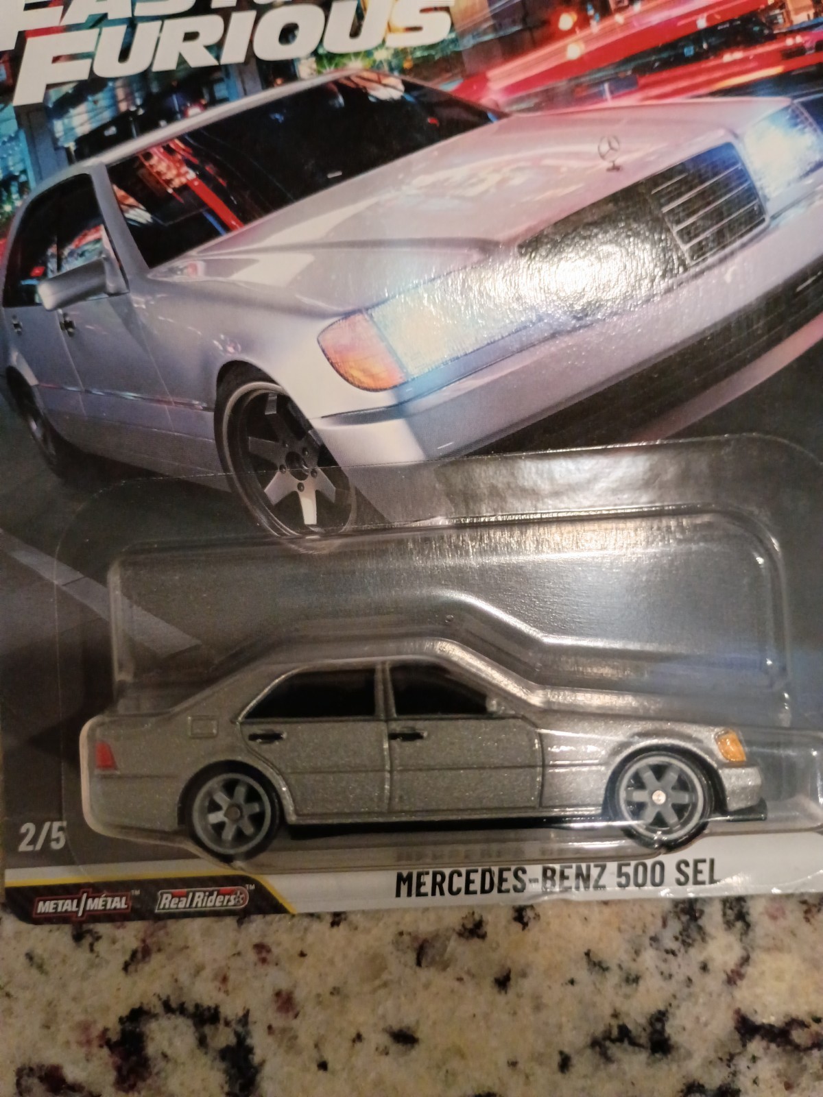 Read CUSTOM – 2 cars – MERCEDES-BENZ 500 SEL HOT WHEELS HRT94
