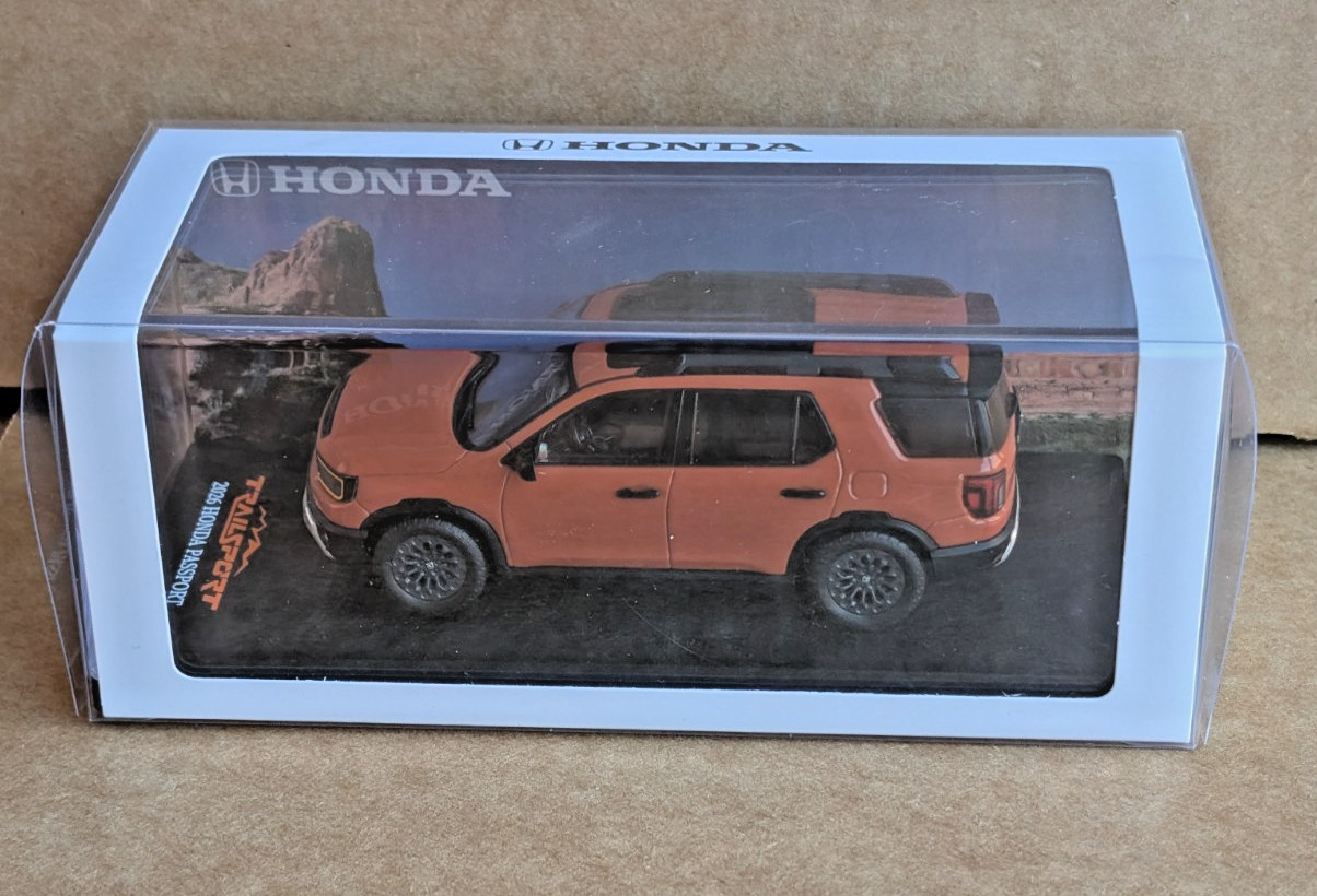 TSM Honda Passport TrailSport Elite 2026 Diecast Dealer Model Sunset Orange 1/43