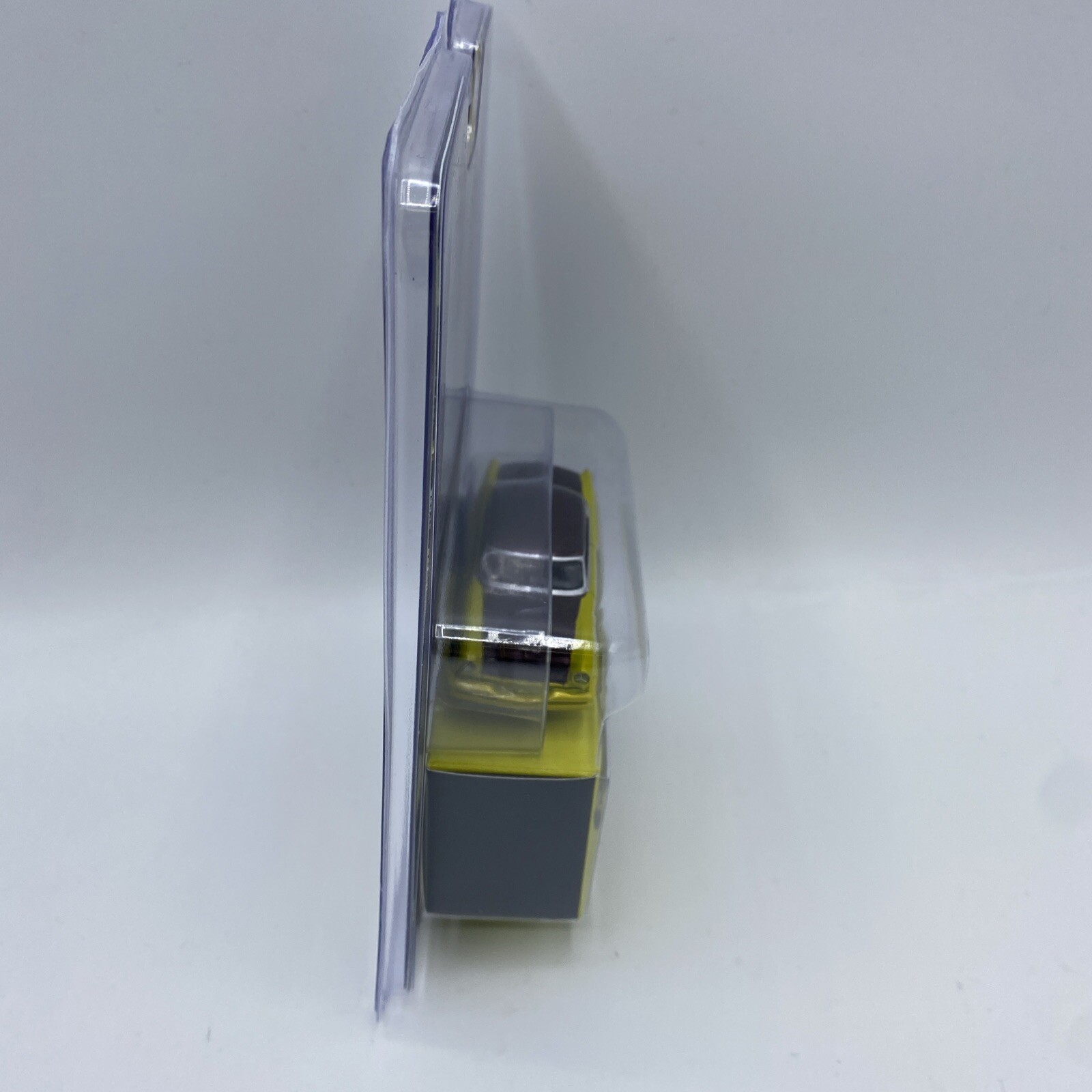 1954 LINCOLN CAPRI HOT ROD LIME YELLOW 1/64 DIECAST MODEL BY MINI GT MGT00794