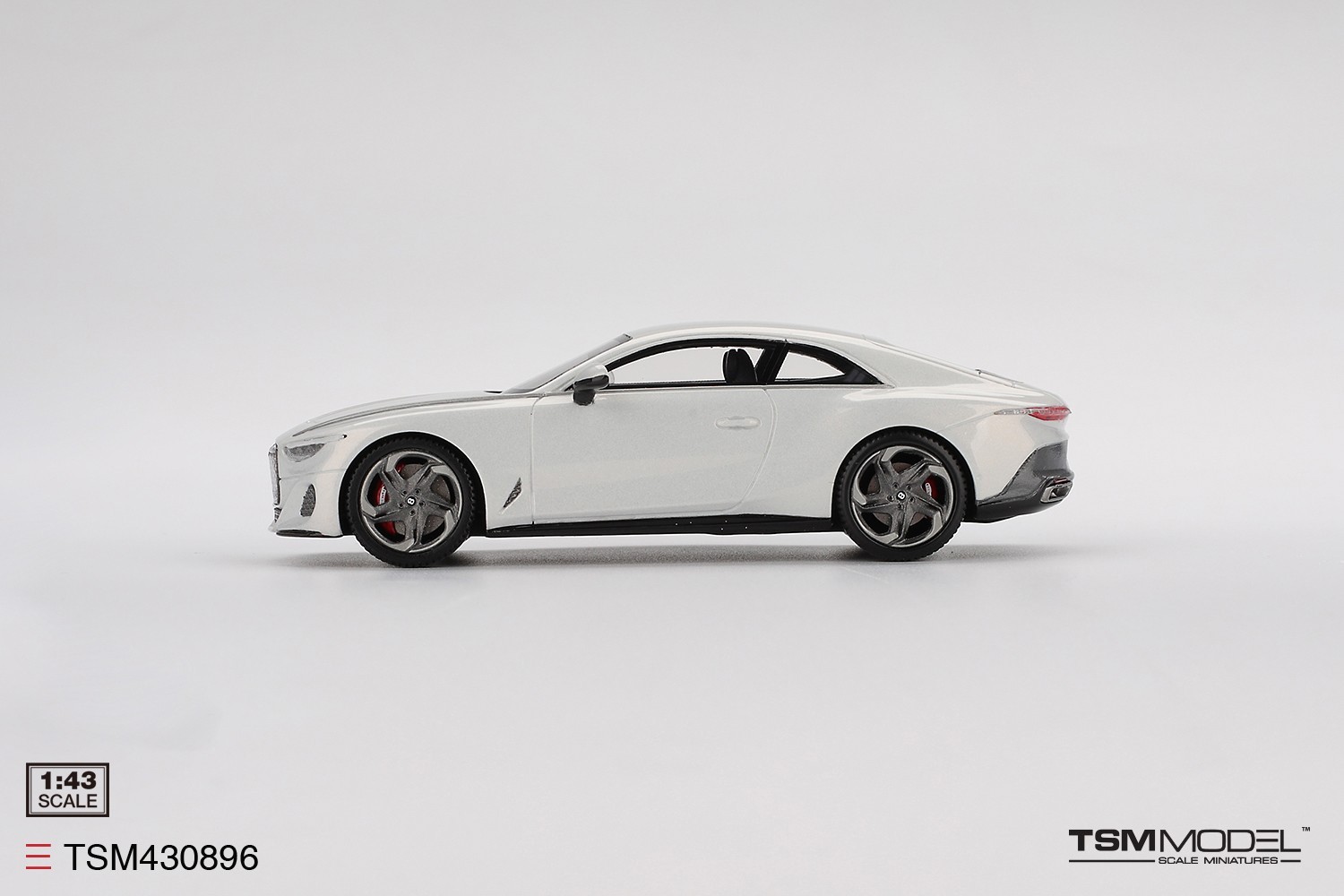 TSM430896 TSM-Model: 1/43 Bentley Batur Mulliner Coach Bonneville Pearl 2023