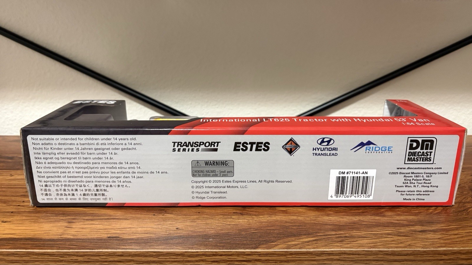 Diecast Masters 1/64 Estes LT625 and Hyundai 53’ w/ Added DCP Air Hose
