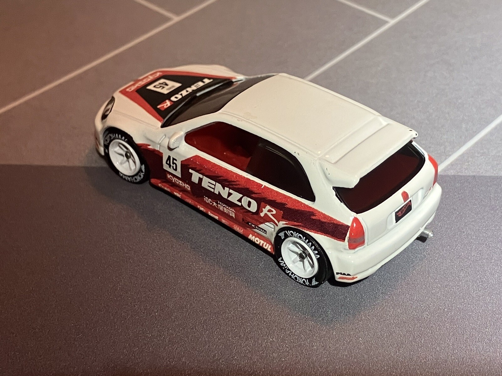 1/64 Custom Hot Wheels 1999 HONDA CIVIC TYPE R (EK9) w/real riders TENZO Custom