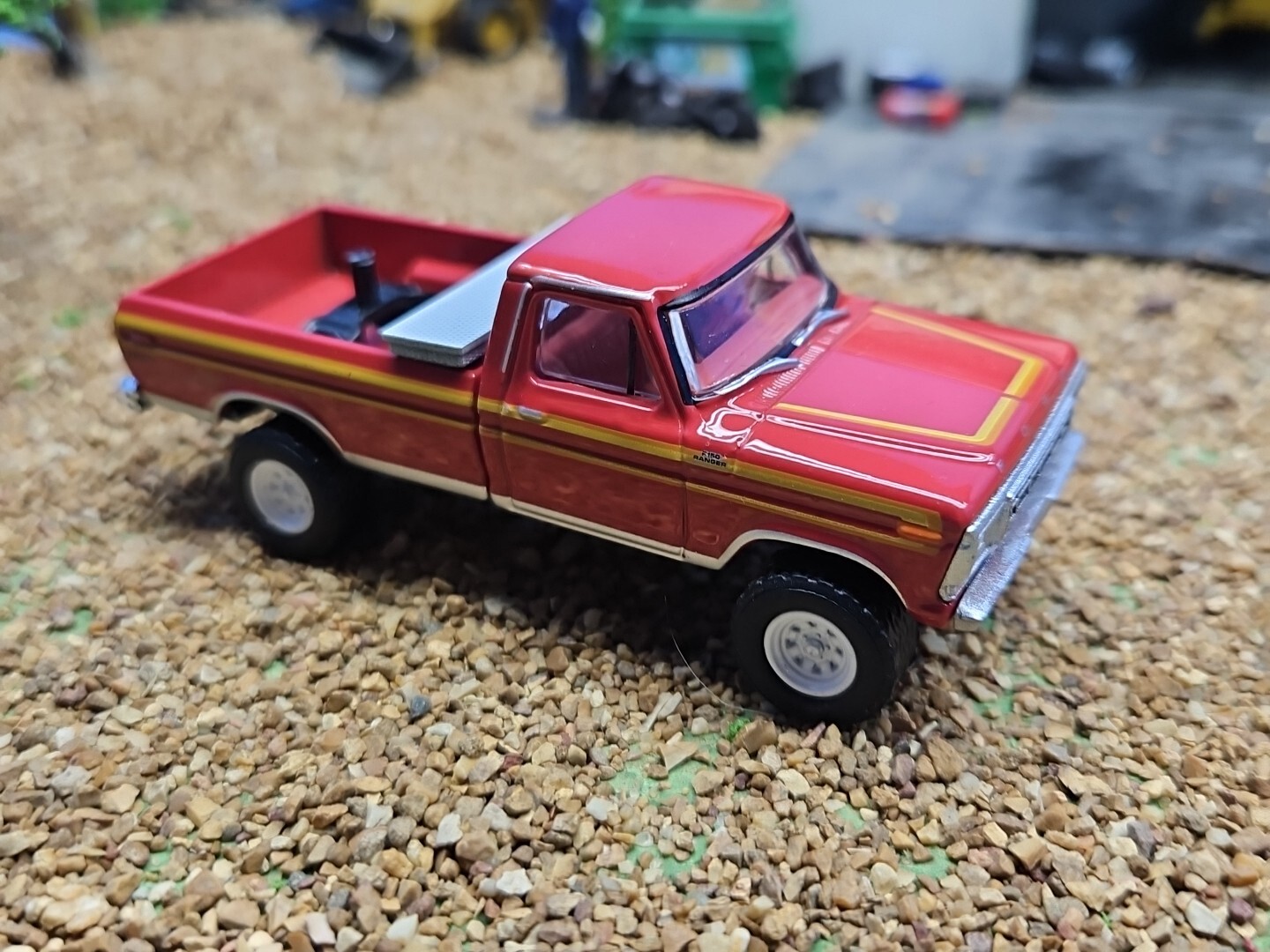 Custom Made 1978 Ford F-150 RANGER XLT 4×4 Greenlight Pickup Truck Fargo F250 79
