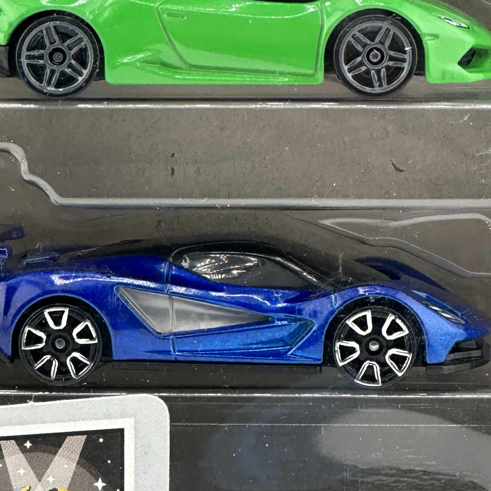 Hot Wheels HW Motor Show 5 Car Gift Pack Ferrari Ford Lamborghini Lotus