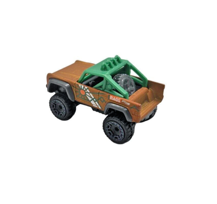 2024 Hot Wheels Custom Ford Bronco – Matte Gold – Remote Adventures – Loose