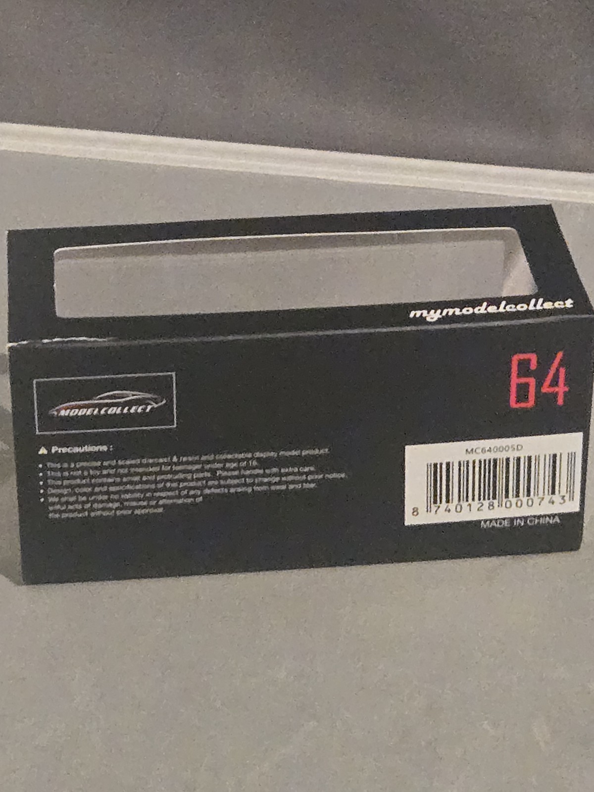 MC 1:64 Nissan GTR 35GT-RR White/Black LB-Silhouette LIMITED EDITION