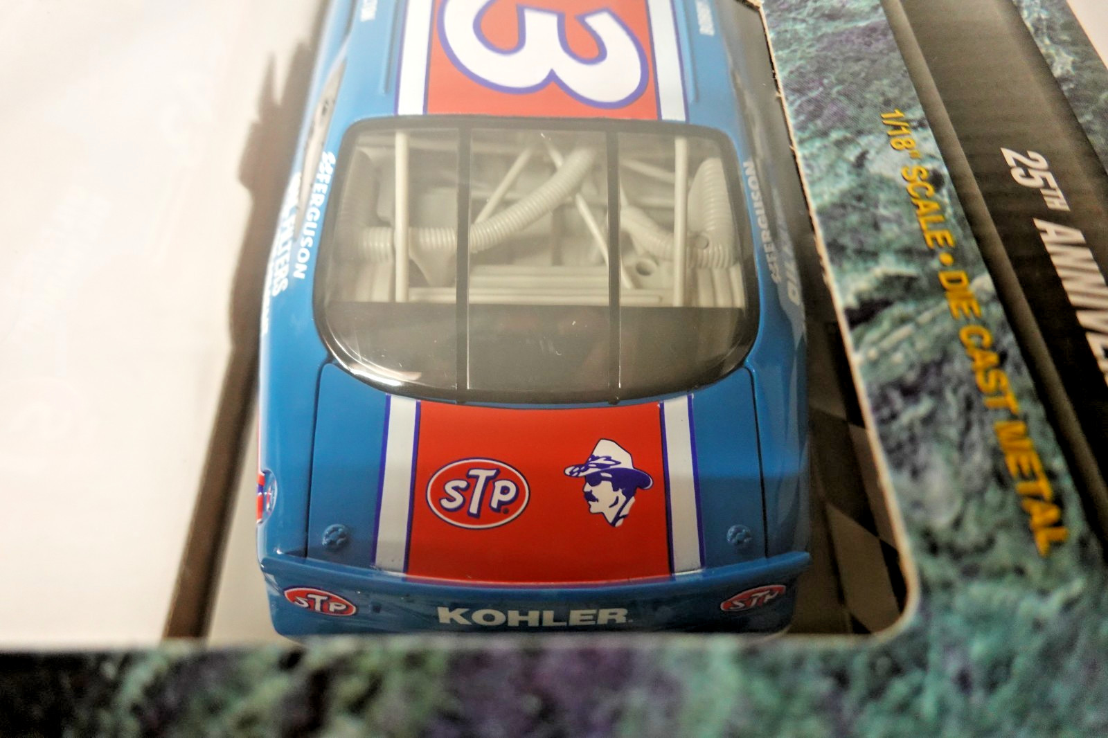 ERTL 7805 RICHARD PETTY STP 25TH ANNIVERSARY AMERICAN MUSCLE 1:18 SCALE N.I.B.