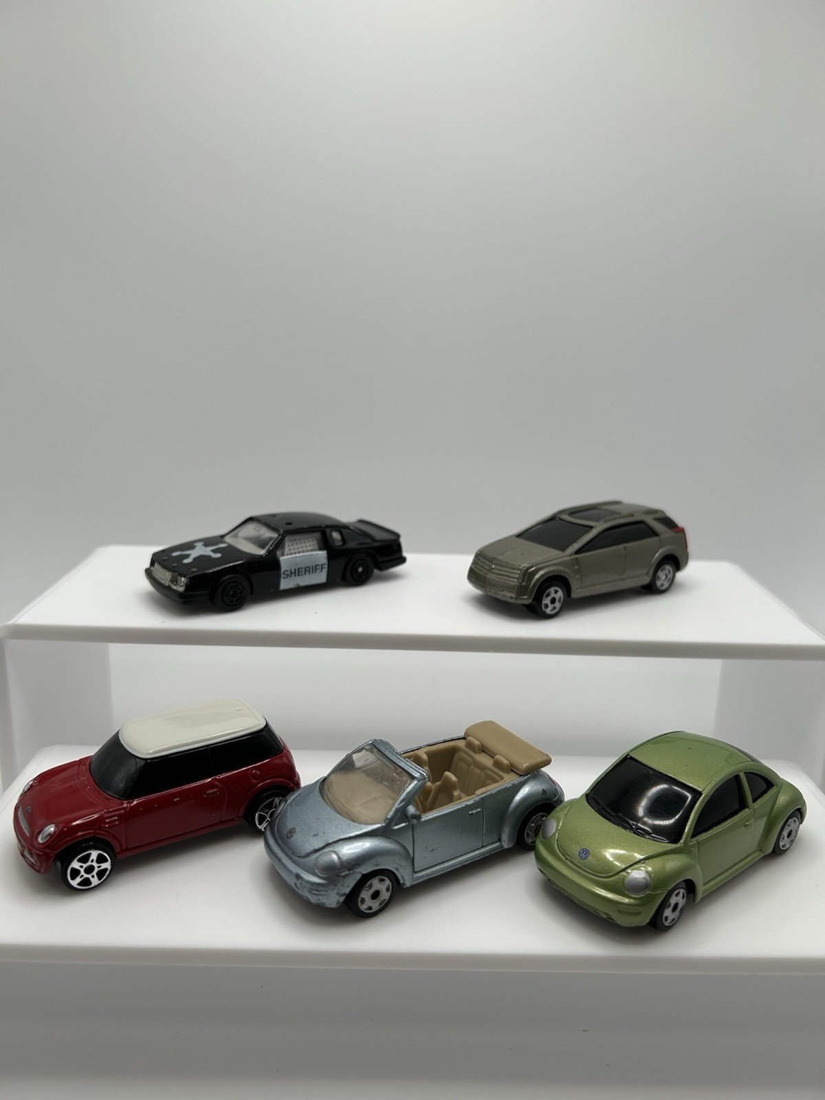 Maisto Diecast LooseLot Of 5 1/64 Cars, Nice Condition With Some Wear. 01