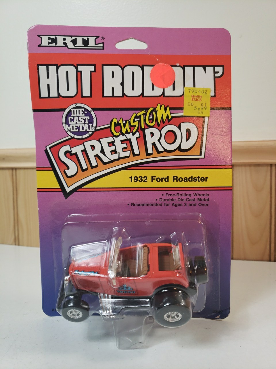 Vintage Ertl 1989 Hot Roddin Custom Street Rod ’32 Ford Roadster New On Card